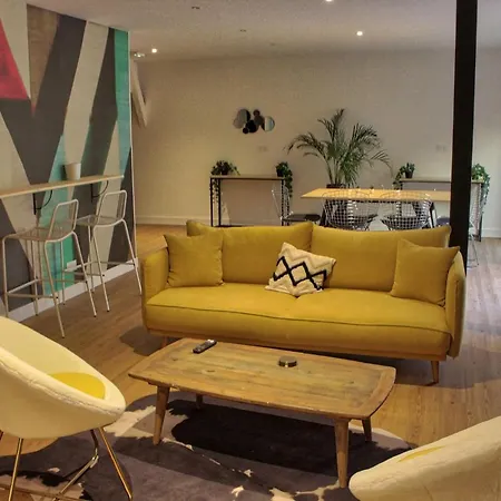 Magnifique Avec Patio - Duplex Proche Tram *