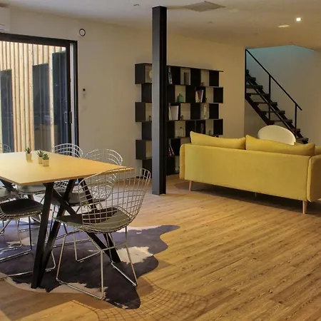 Magnifique Avec Patio - Duplex Proche Tram *